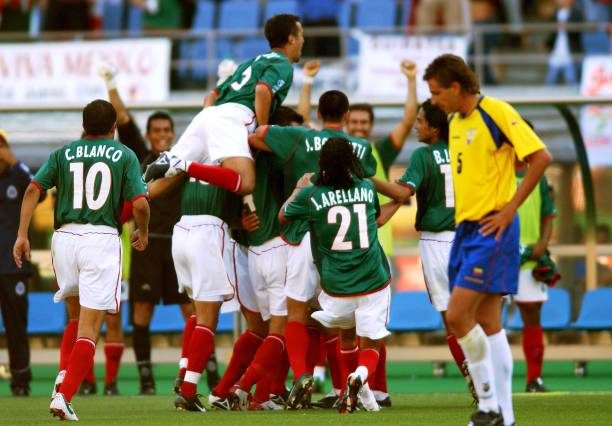 MEXICO – ECUADOR 2-1