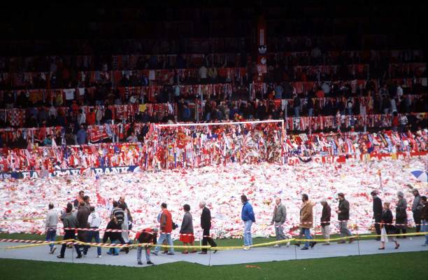 LIVERPOOL – NOTTINGHAM F. 3-1