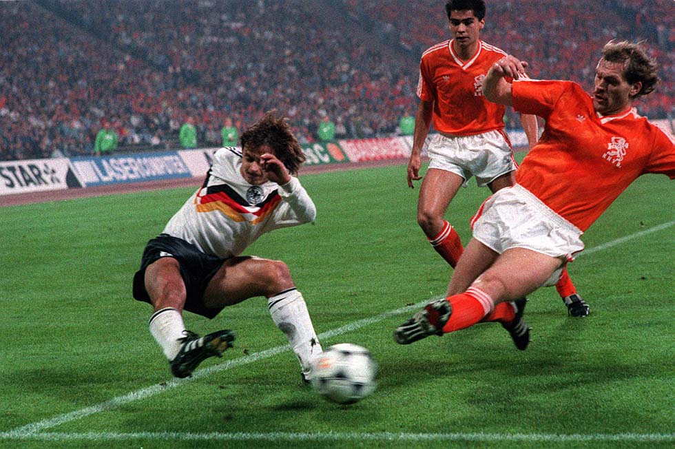 NETHERLANDS – WEST GERMANY 2-1