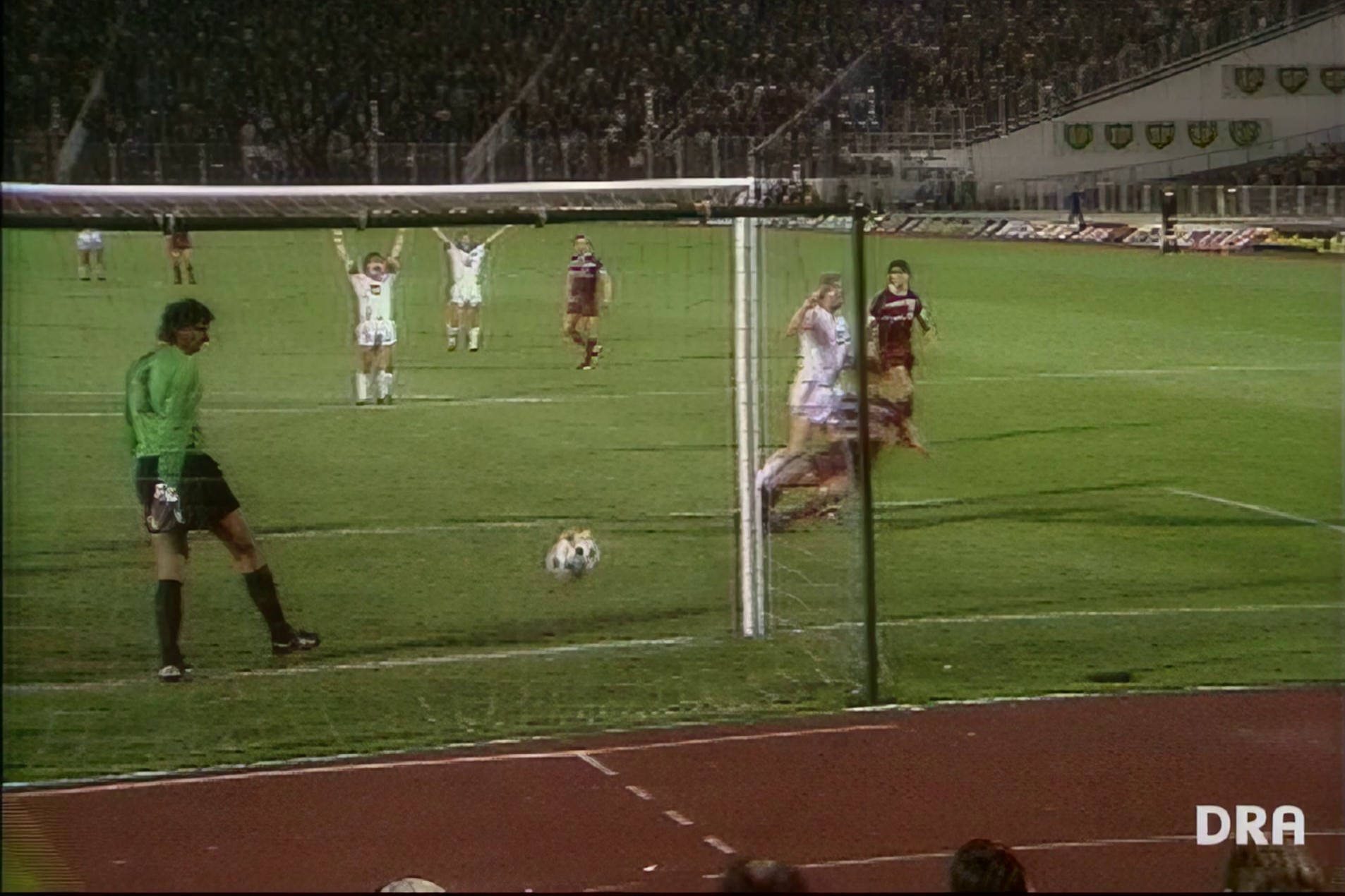 HAMBURG – DYN. BERLIN 2-0