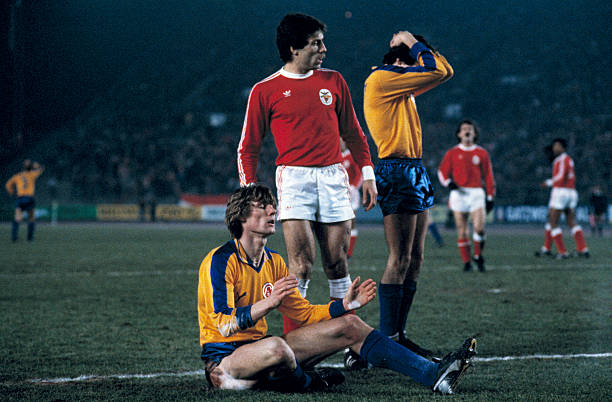 FORTUNA D. – BENFICA 2-2